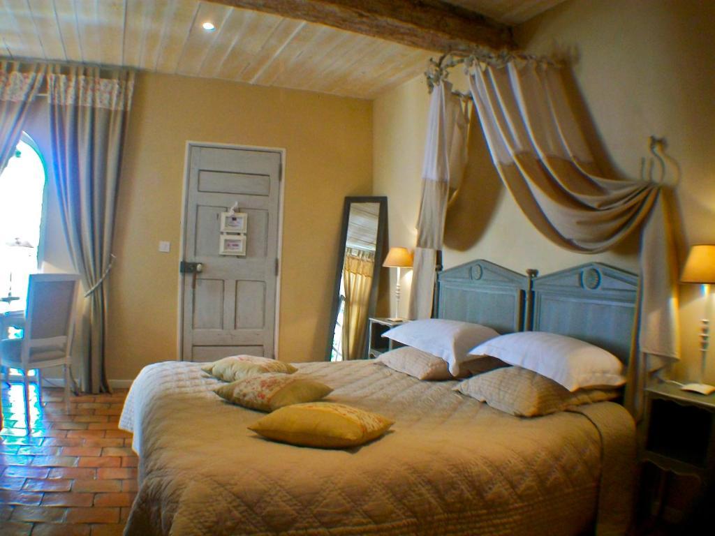 Un Patio En Luberon Bed & Breakfast Ansouis Room photo