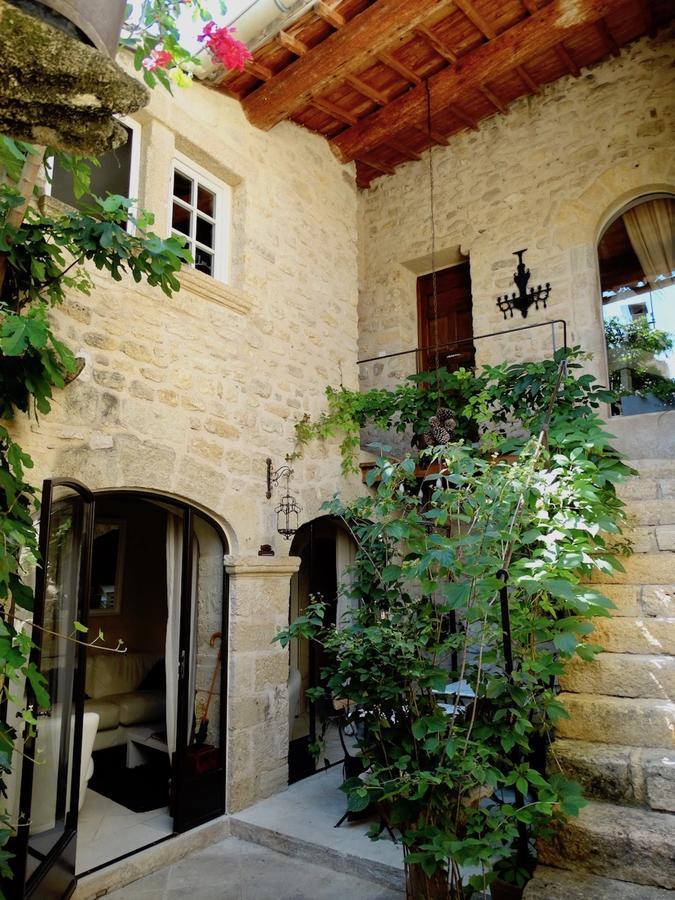 Un Patio En Luberon Bed & Breakfast Ansouis Exterior photo